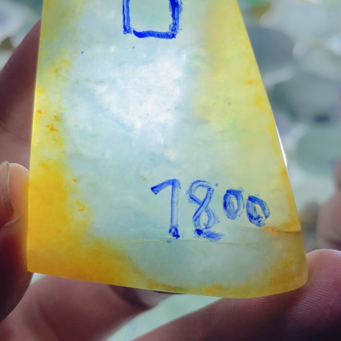 定制翡翠未镶嵌天然翡翠雕刻定制