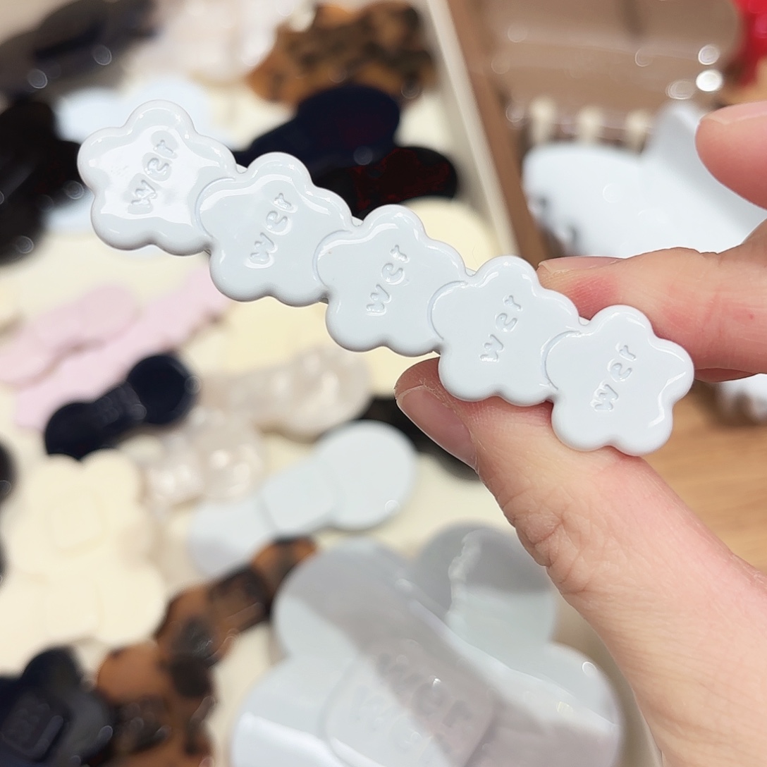 皮质铁合金蓝色花朵