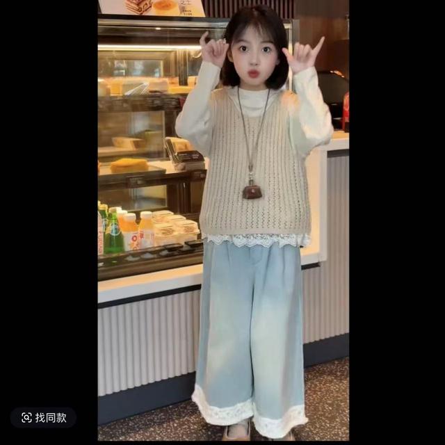 女童春装套装2025春季新款女孩大童韩系穿搭蕾丝马甲内搭三件套