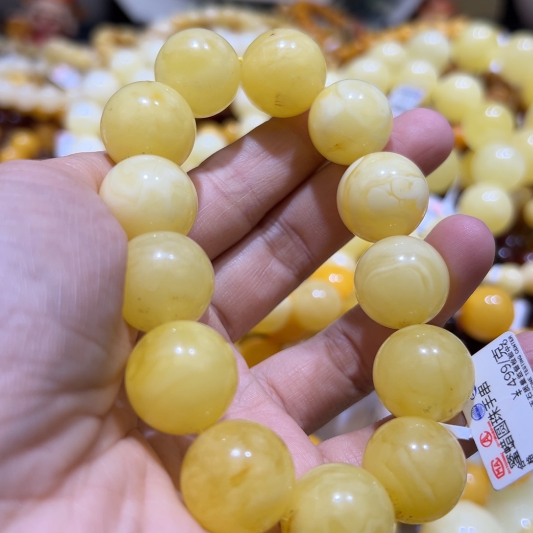 琥珀珠宝奇石未镶嵌