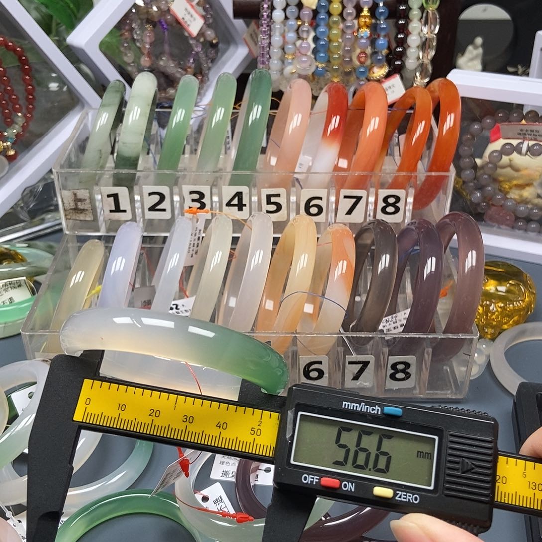 玛瑙/玉髓手镯未镶嵌?*林27