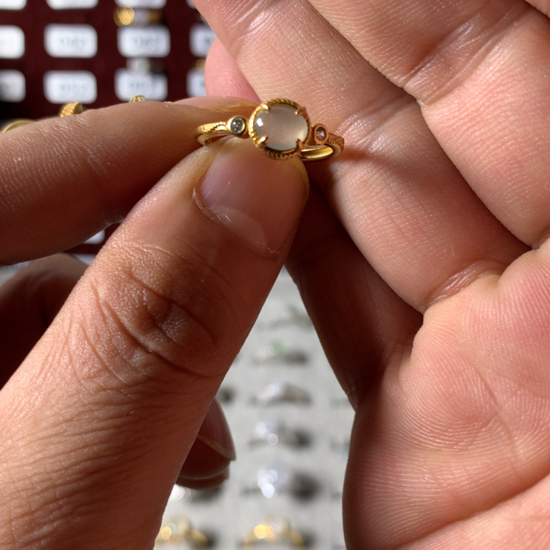 云***兔翡翠银S925镶嵌戒指371