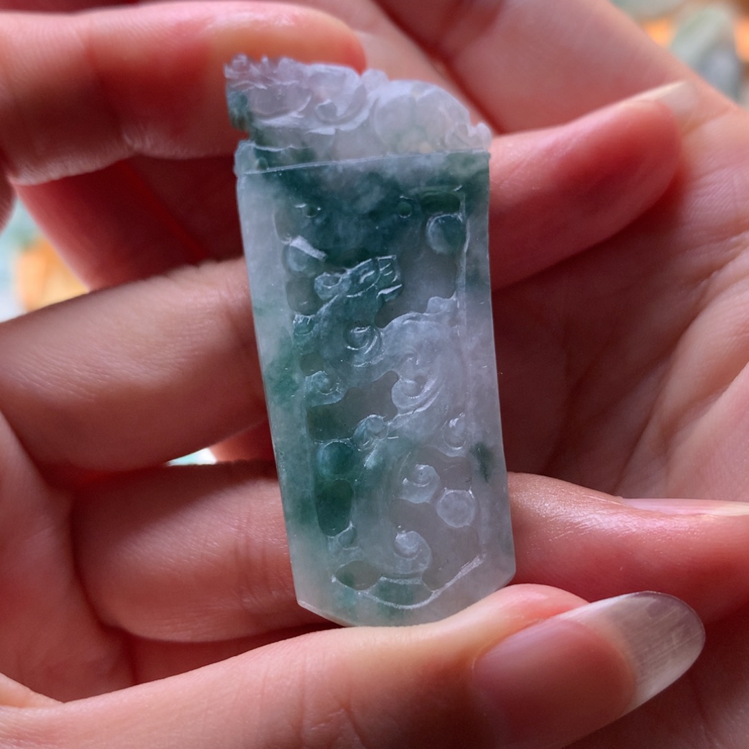 定制翡翠未镶嵌仿古龙凤