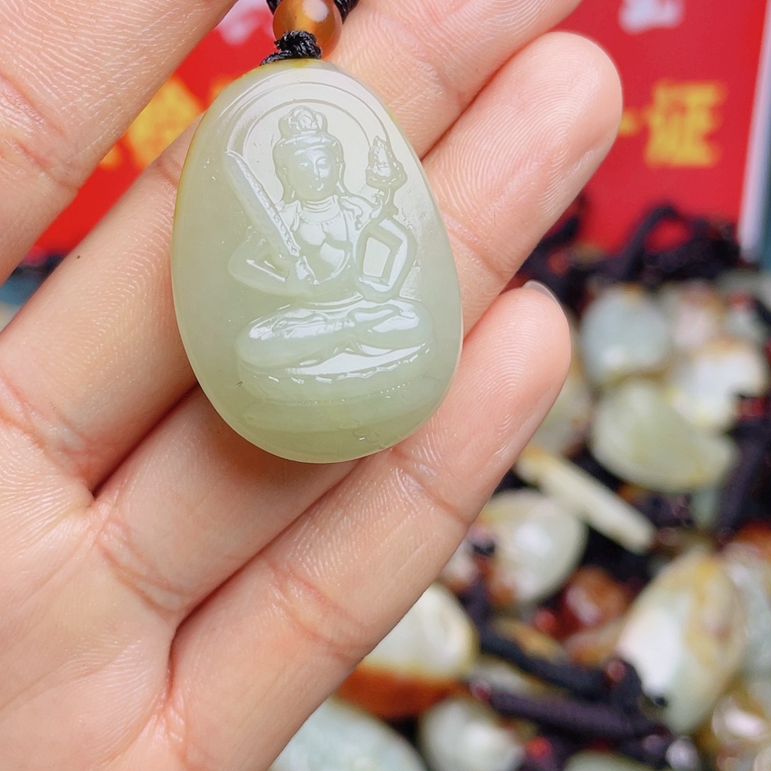 和田玉颈饰未镶嵌