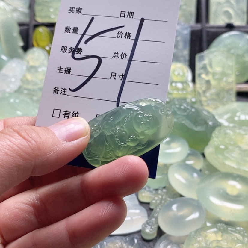 【闪购商品】合金蛇纹石玉颈饰老*