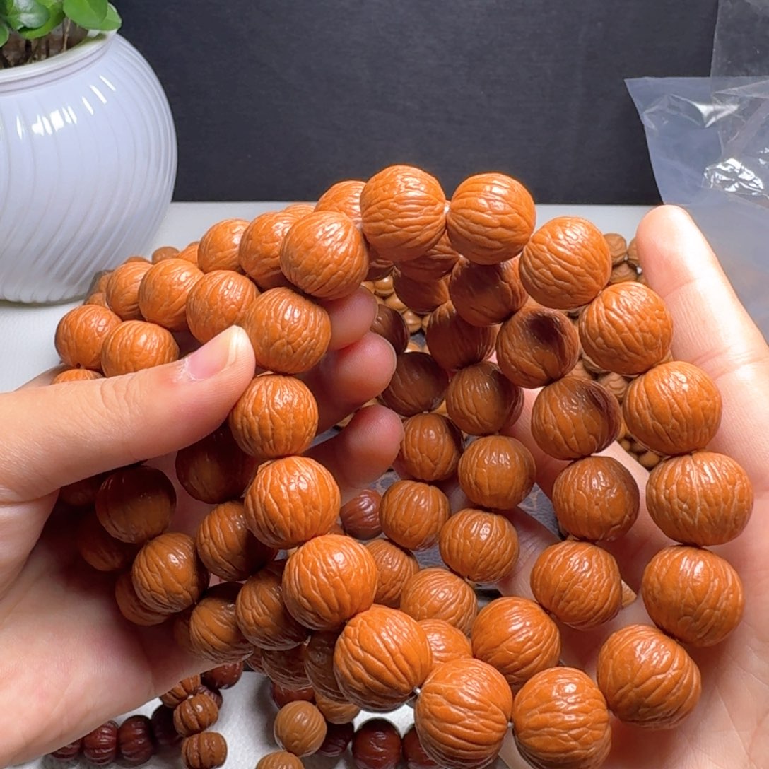 吊坠猴头核桃凤羽11111