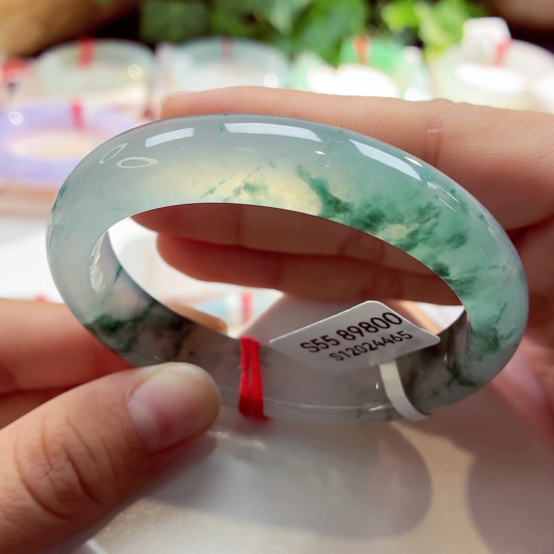 翡翠未镶嵌手镯（贵妃镯）对标小六位68-11