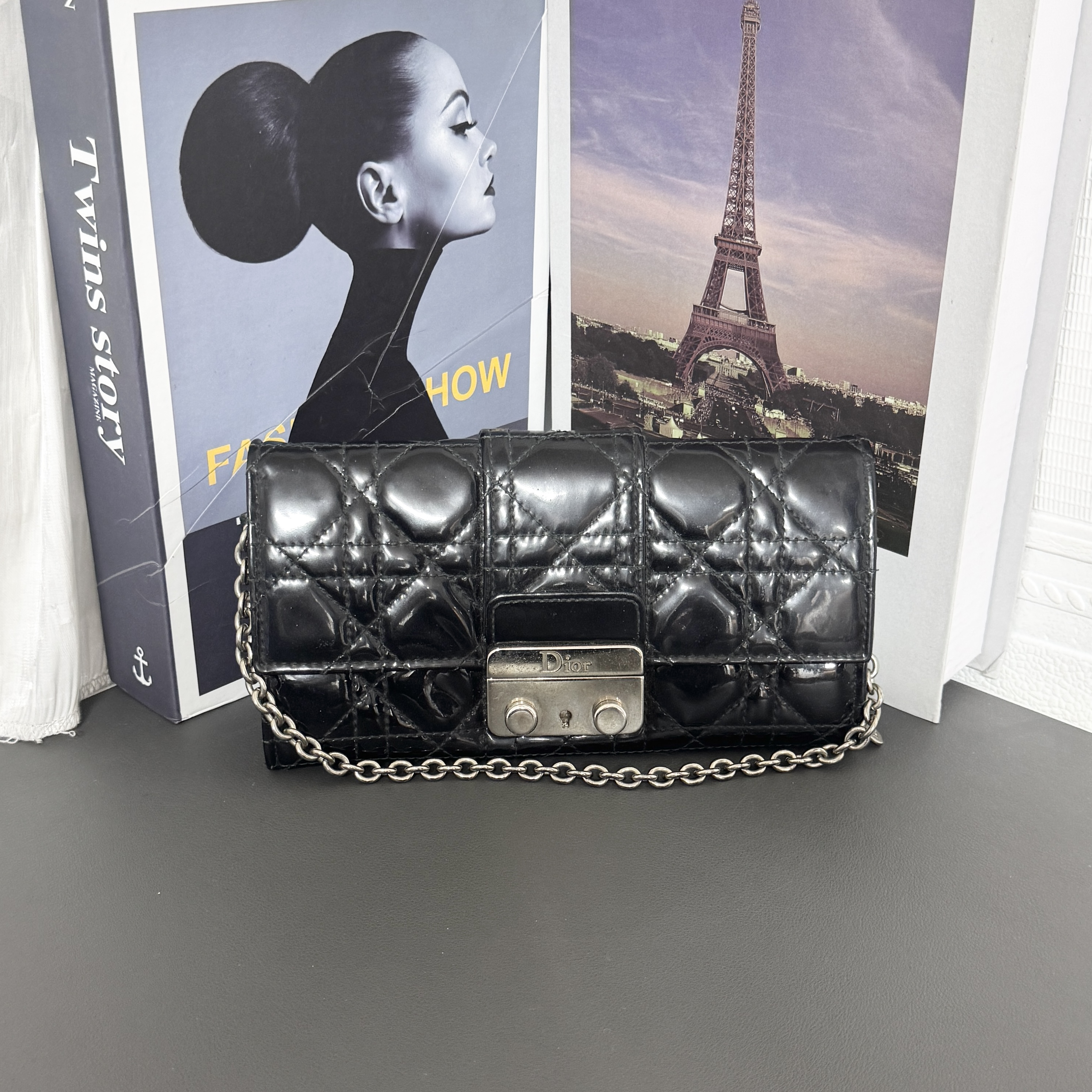 95新 DIOR/迪奥 95新 黑银漆皮手提woc包
