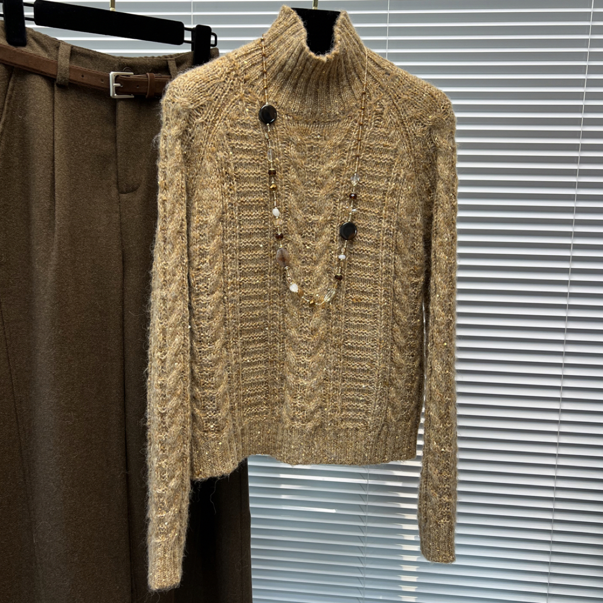 ANQING高定金沙柔绞秋冬气质羊毛显瘦长袖套头舒适针织上衣女装