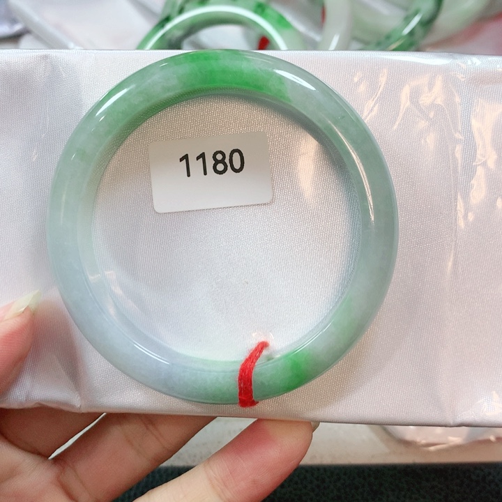 翡翠手镯未镶嵌天然翡翠手镯55