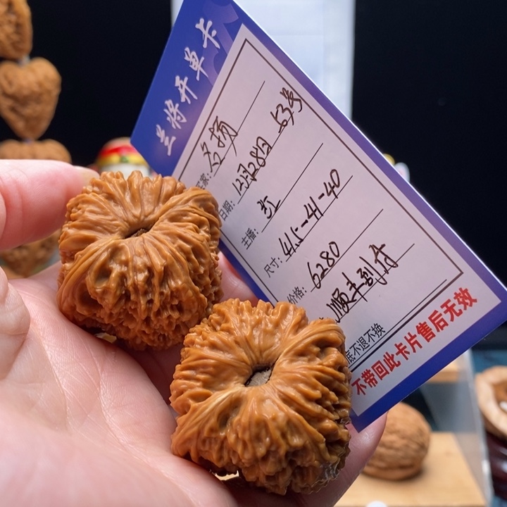 名***扬桃核吊坠全品老树拉丝圆柱炮