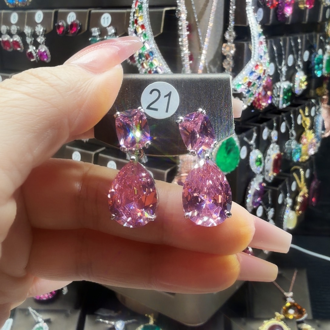 合成立方氧化锆铜合金合金耳钉时尚潮流