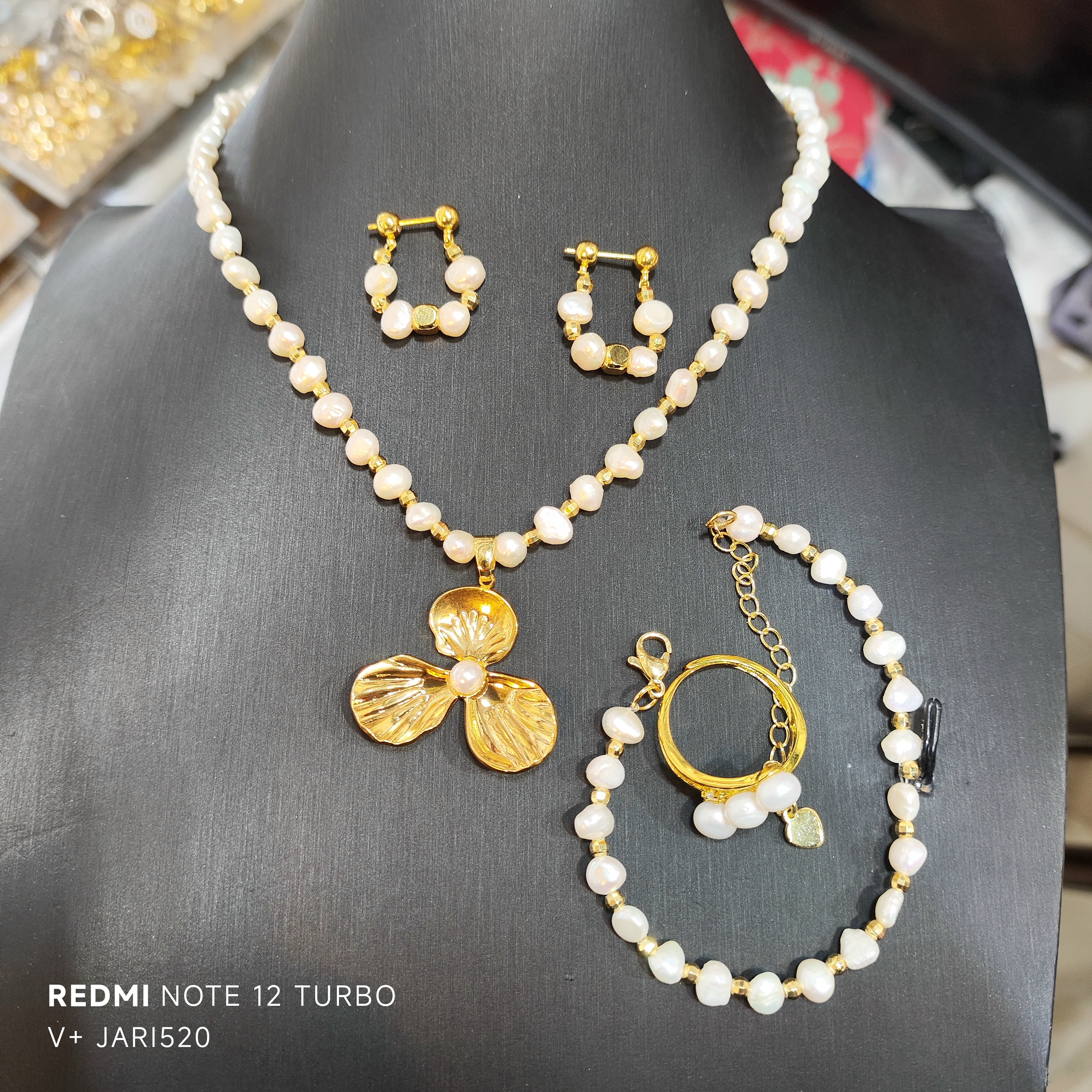 铜仿珍珠项链 一款مەرۋايىت四件套两戴气质蝴蝶锁骨链长款毛衣链