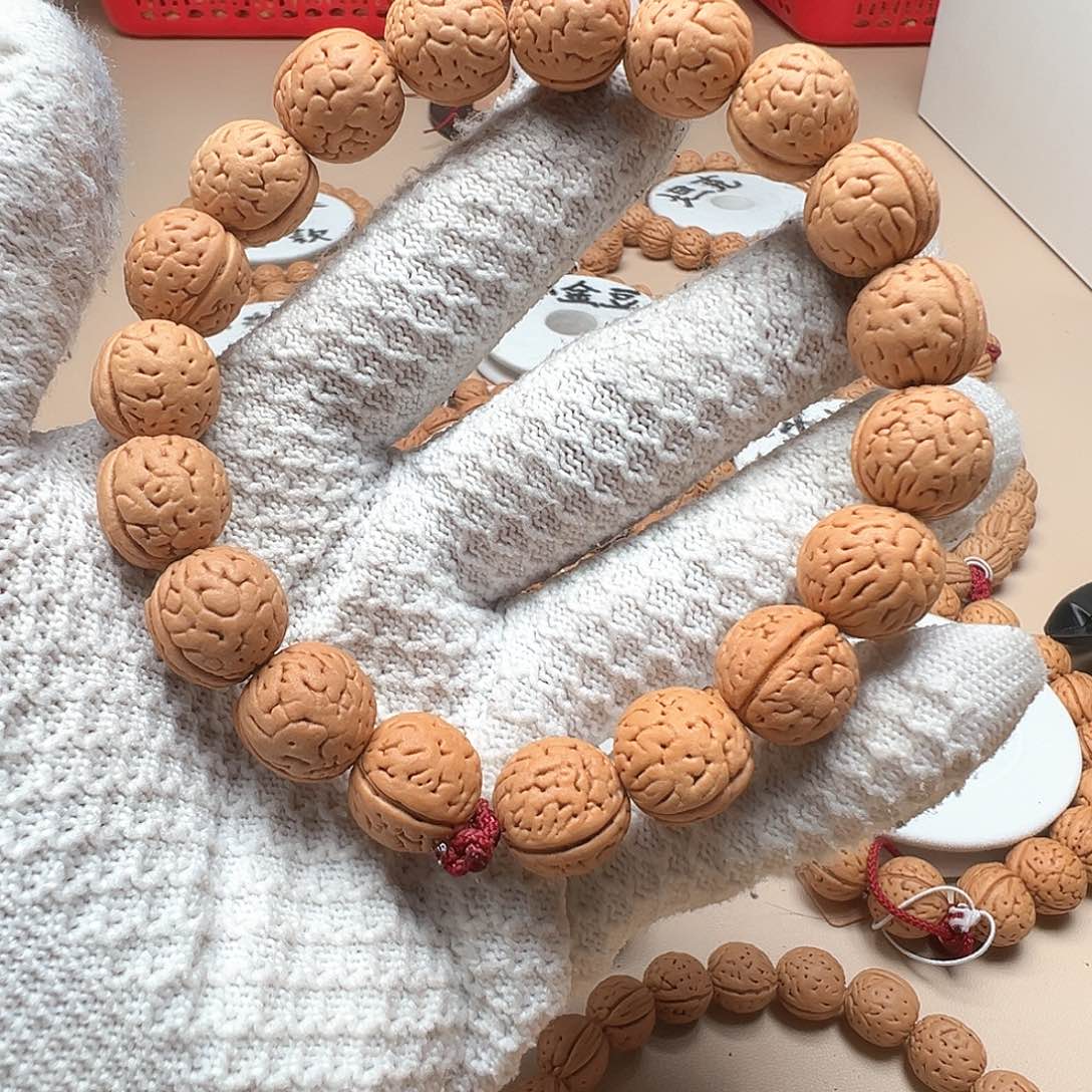 3***3桃核手串1.5小脑纹