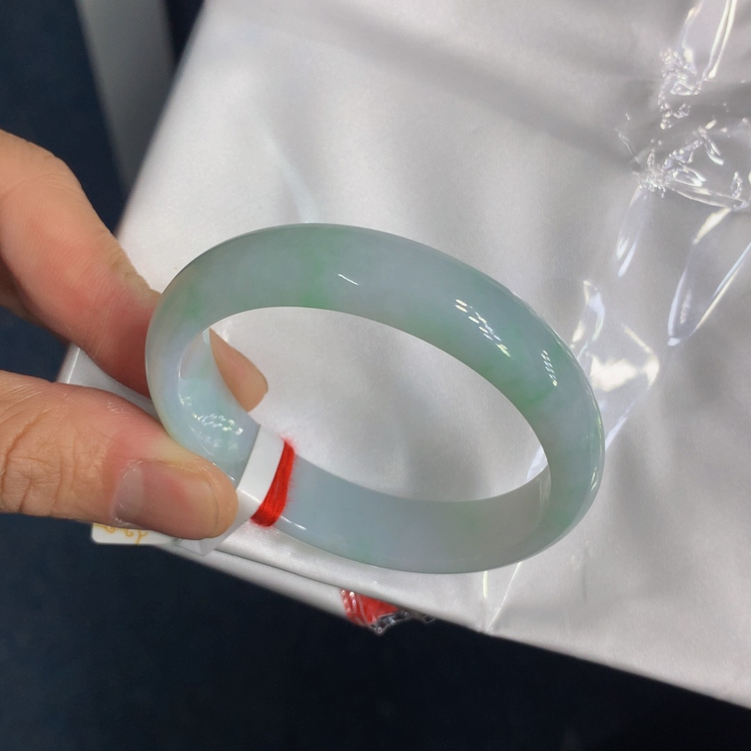 翡翠手镯（贵妃镯）未镶嵌翡翠（53贵妃）