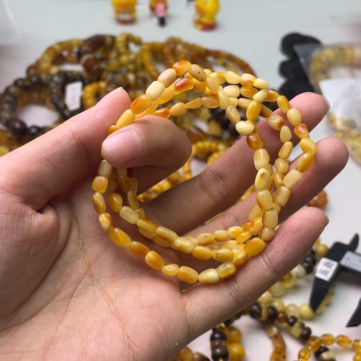 琥珀未镶嵌珠宝奇石