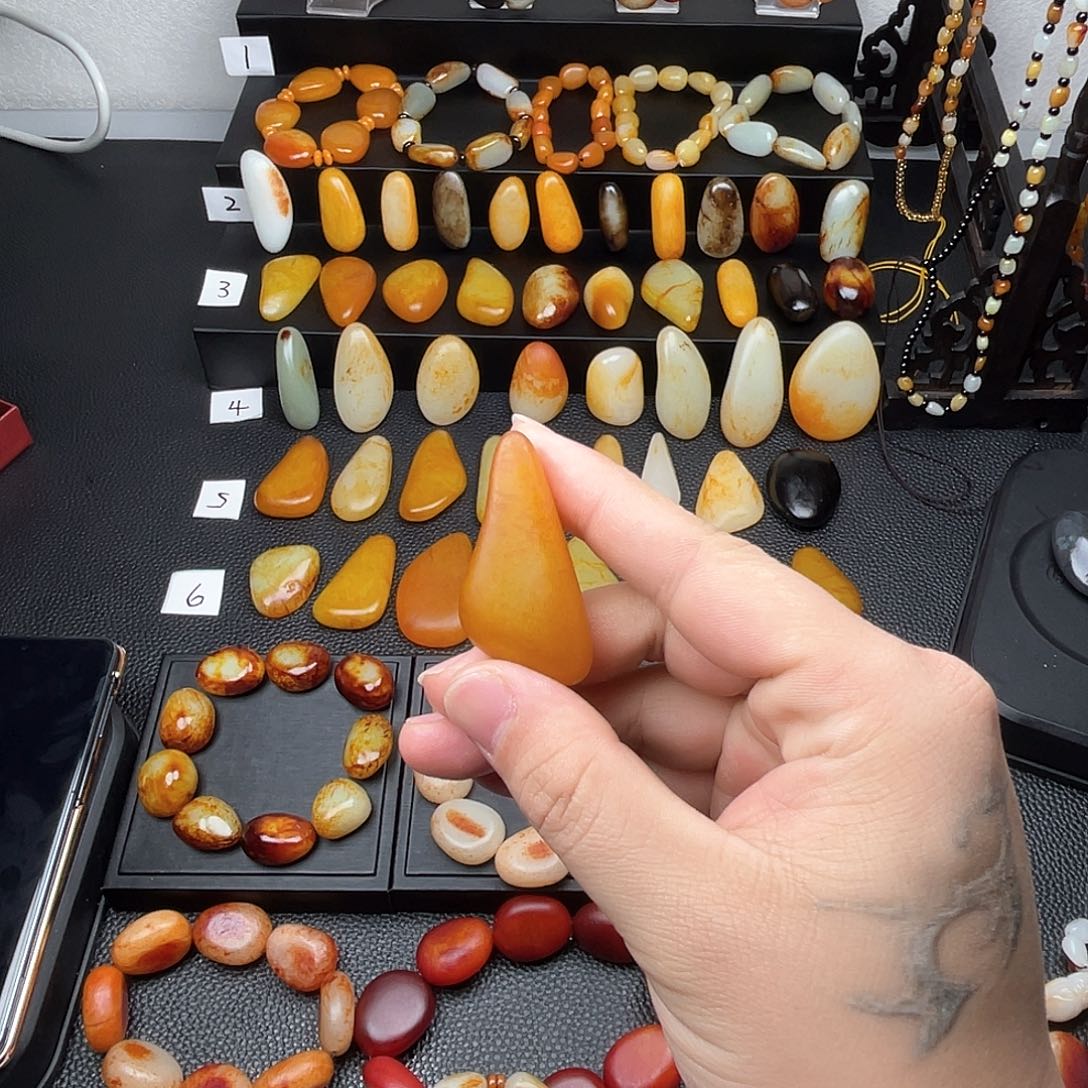 和田玉吊坠(赠链)未镶嵌