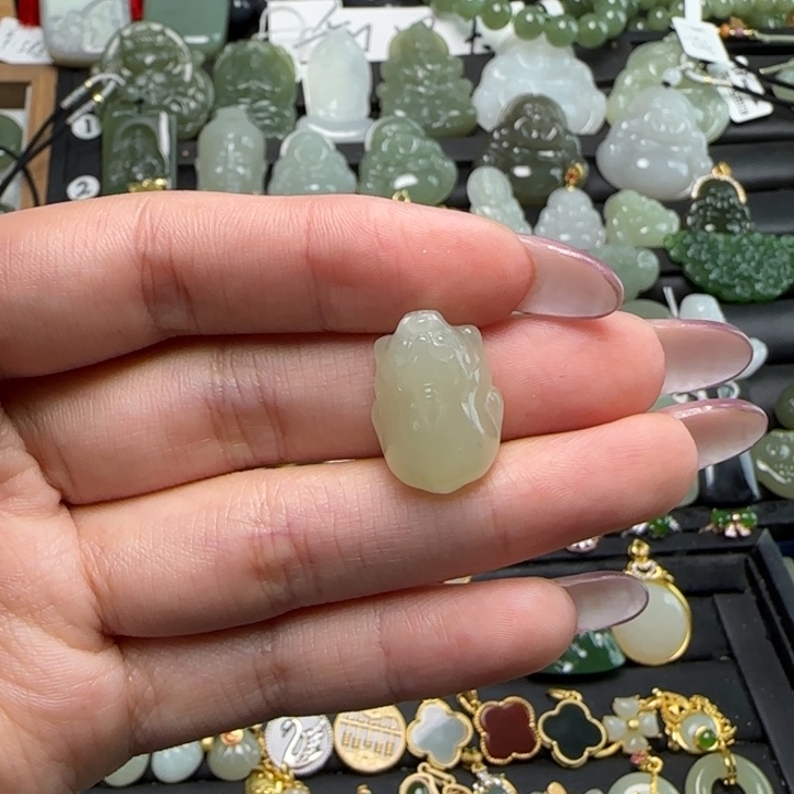 和田玉未镶嵌项链