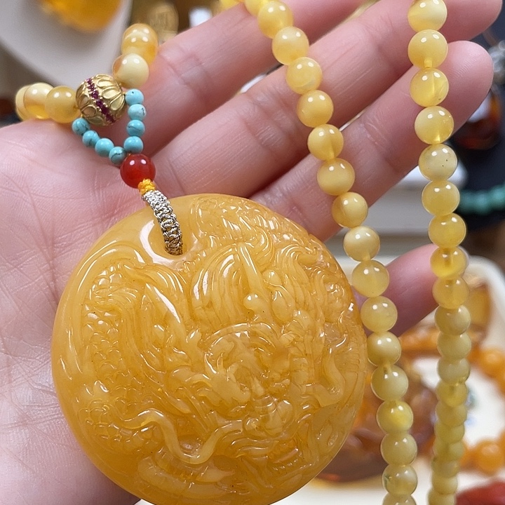 琥珀珠宝奇石未镶嵌52.9克