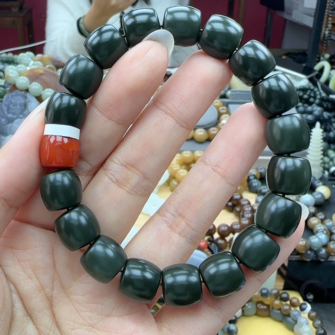 和田玉手链未镶嵌