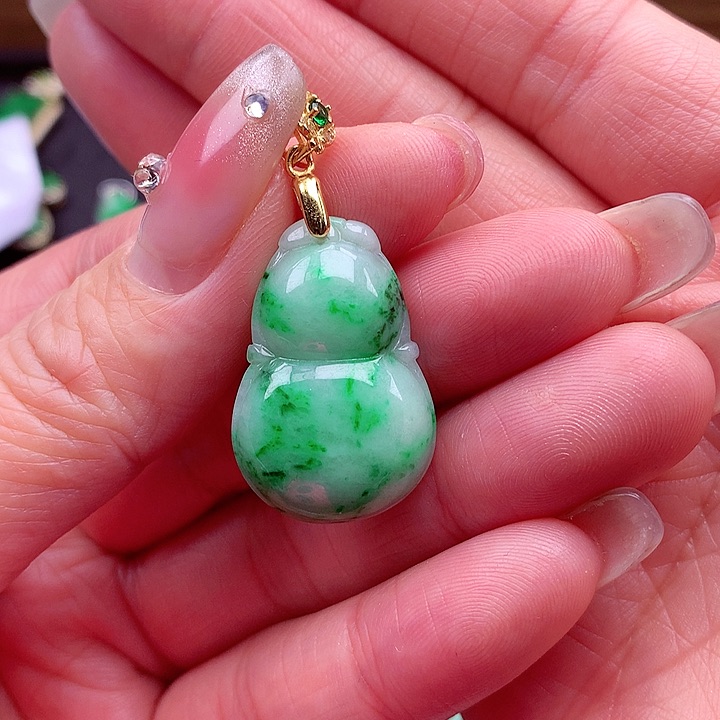 翡翠颈饰银S925镶嵌翡翠