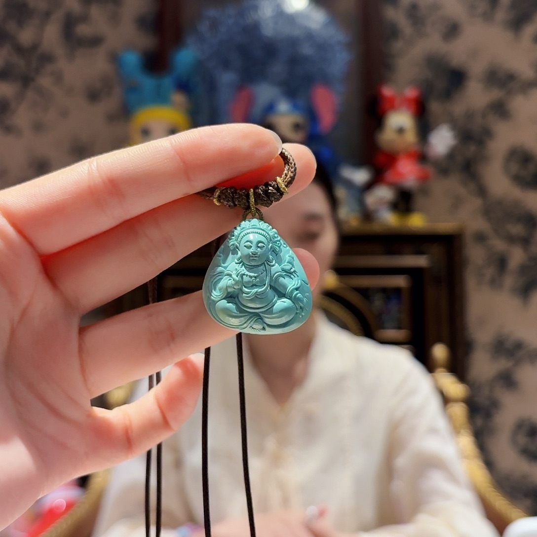 绿松石未镶嵌颈饰颈饰