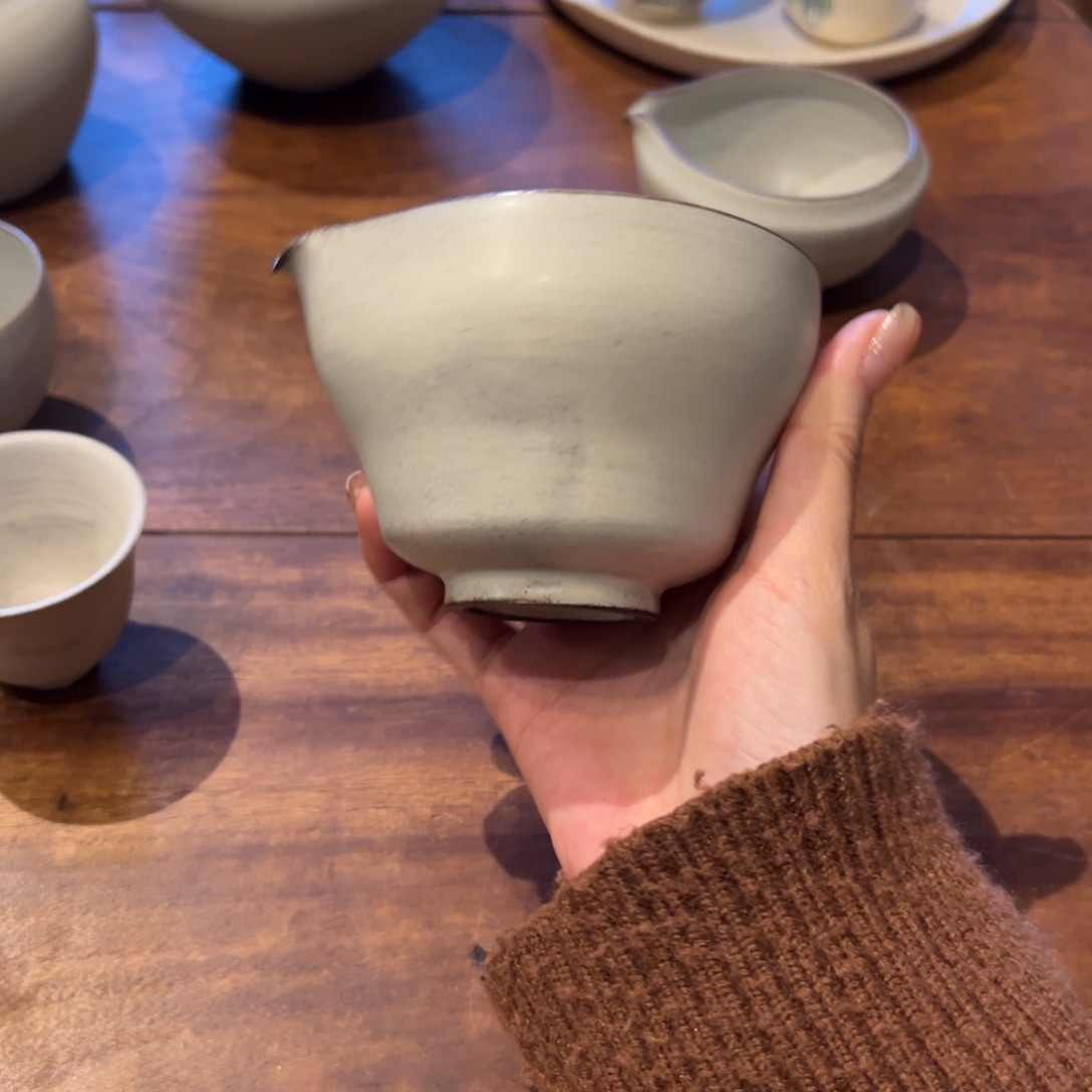 陶瓷。     陶瓷。    