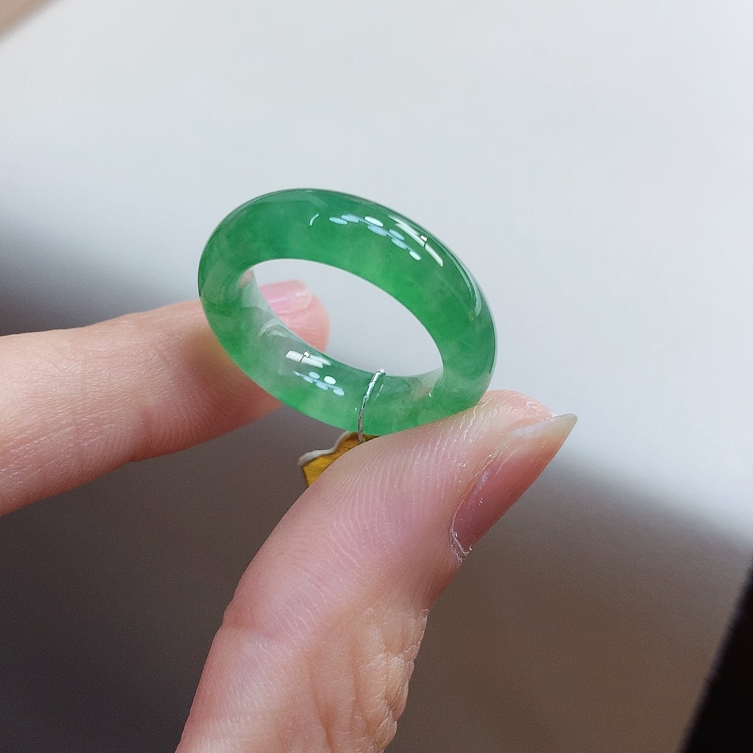 翡翠未镶嵌戒指15号