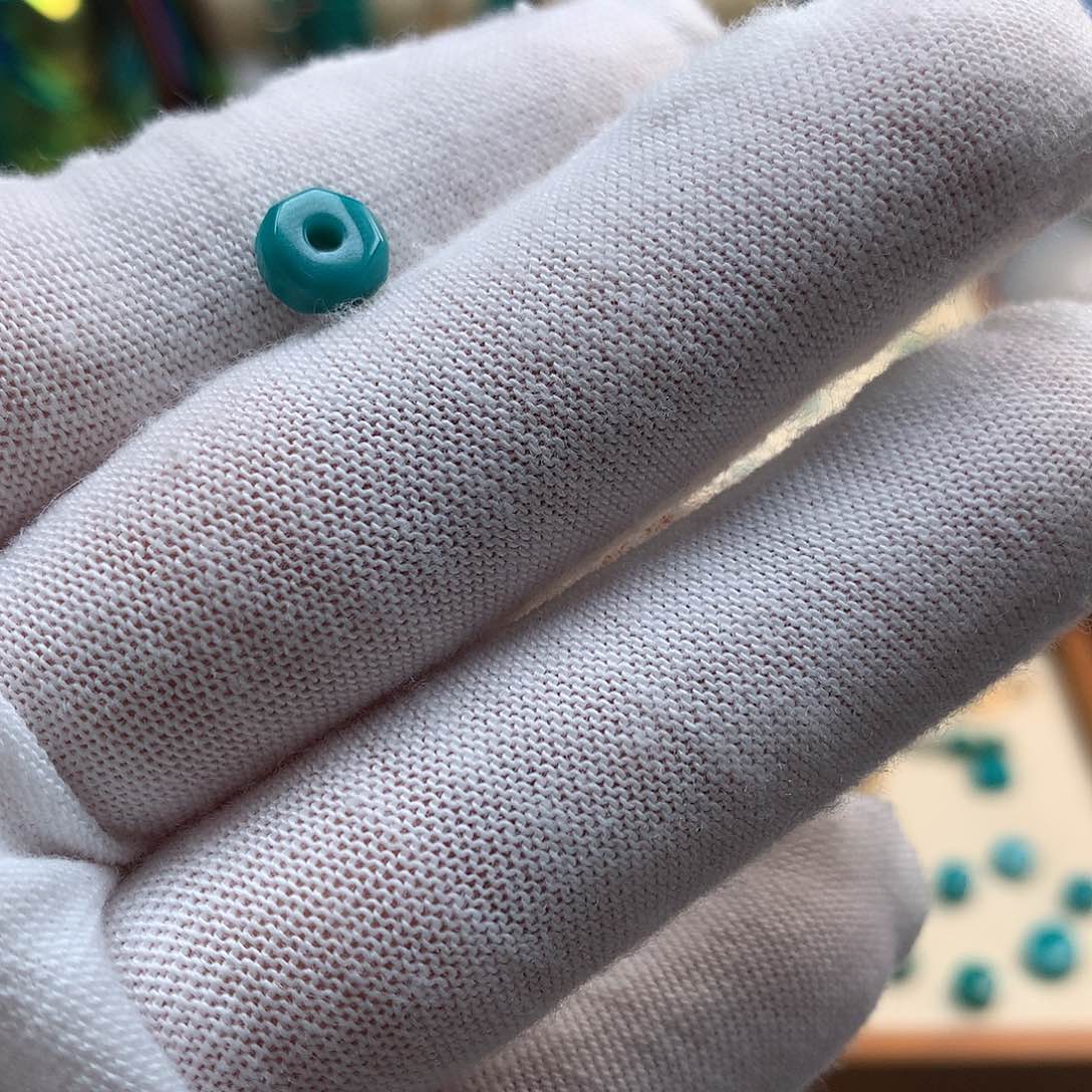 绿松石配饰未镶嵌