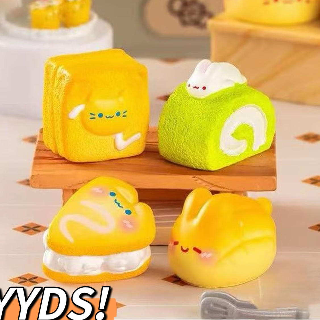 潮玩卡通可爱萌粒公仔盲盒摆件