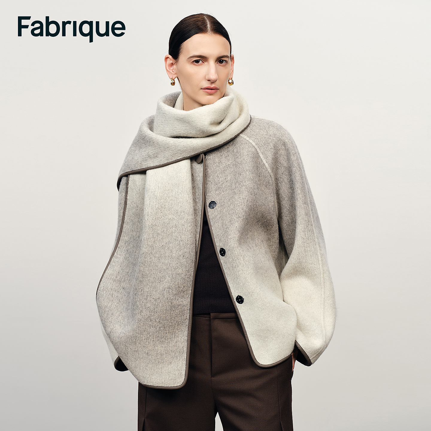 Fabrique 秋冬新品薄荷绿水墨渐变绵羊毛圆领配围巾毛呢短款大衣