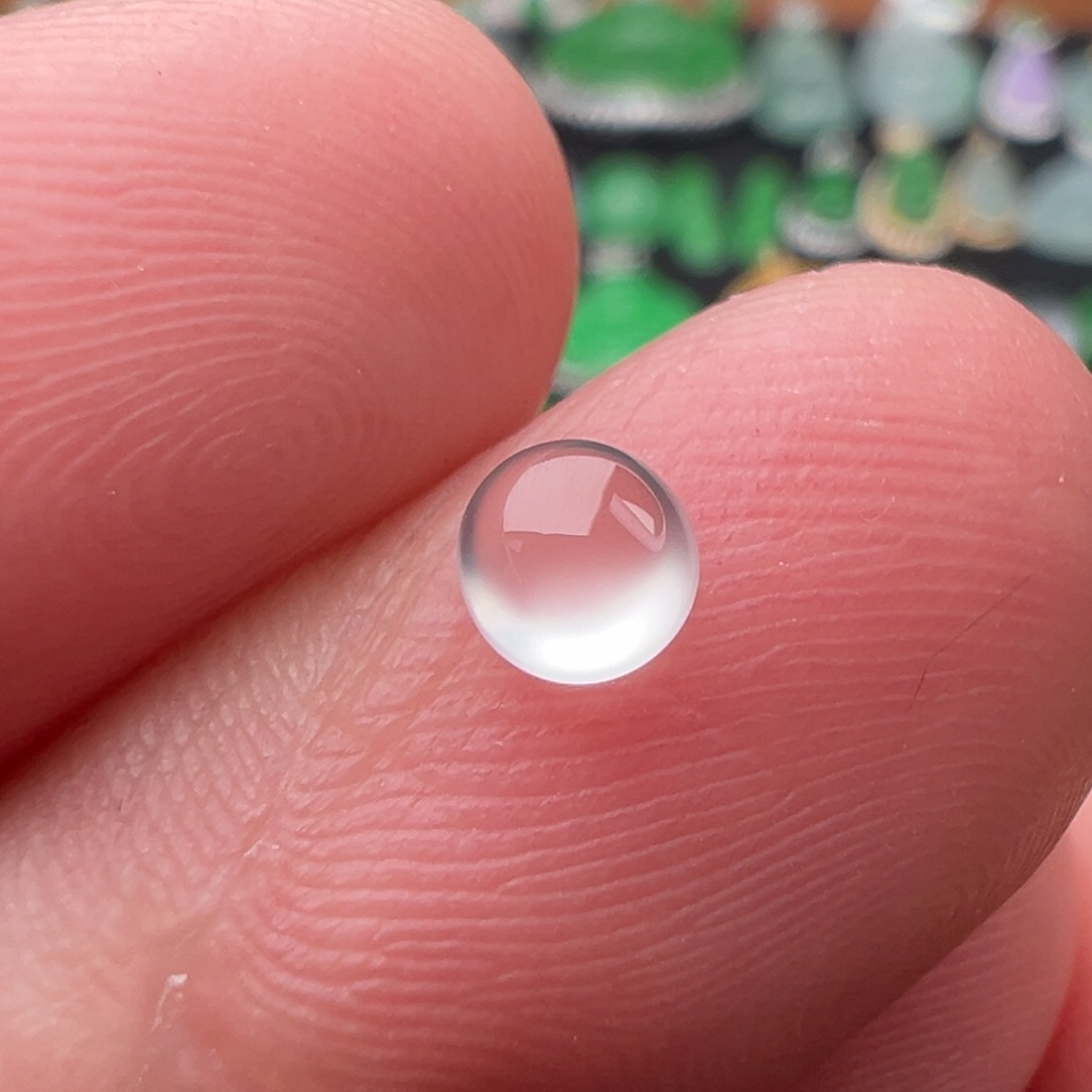 翡翠颈饰未镶嵌蛋面4.6