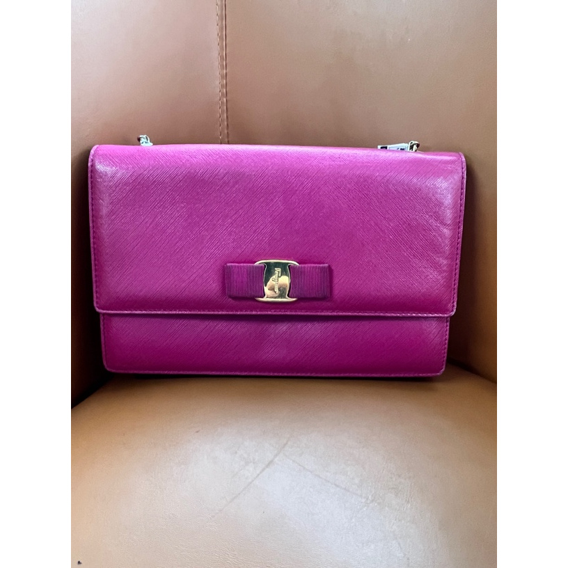 95新 FERRAGAMO/菲拉格慕 c2029菲拉格慕玫粉色链条单肩包