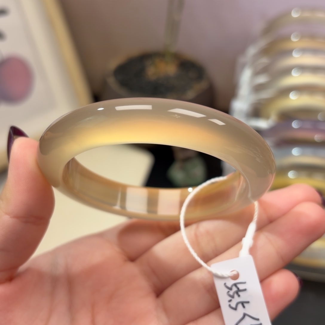 九***月玛瑙/玉髓未镶嵌手镯