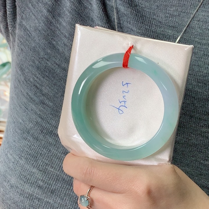 未镶嵌手镯翡翠翡翠