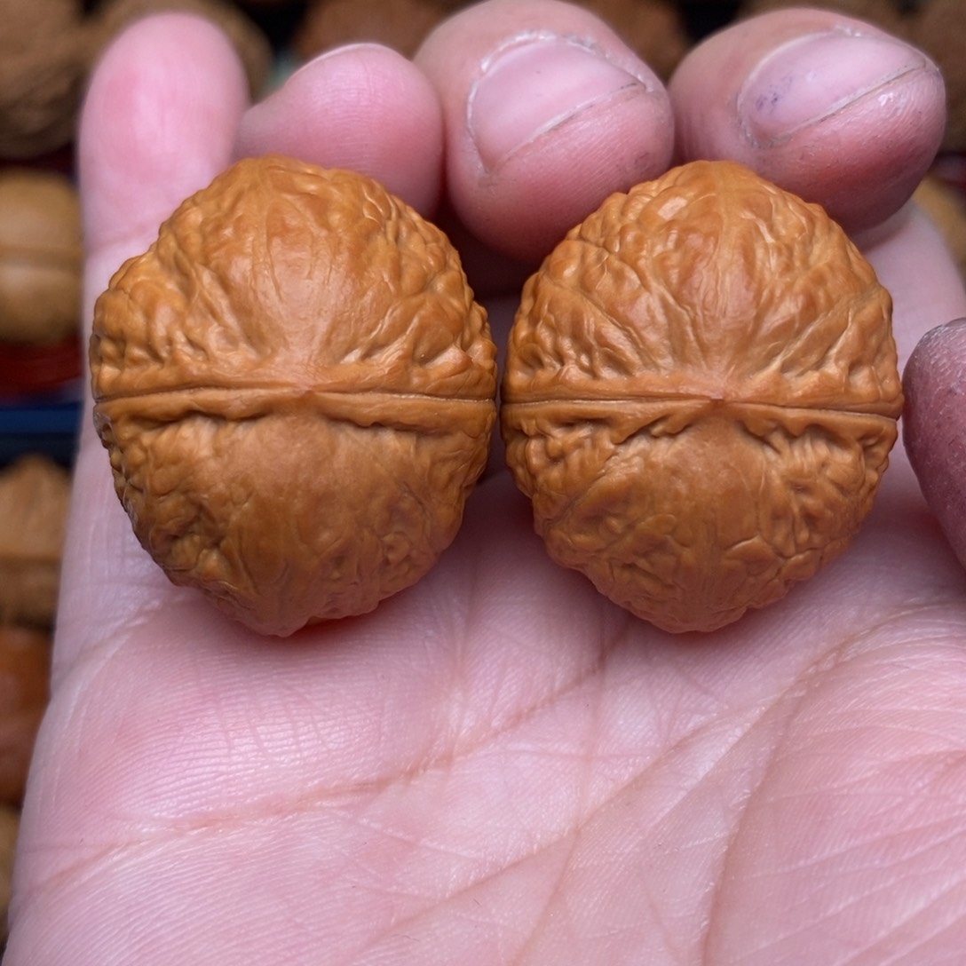 文玩核桃把件手捻闷尖磨