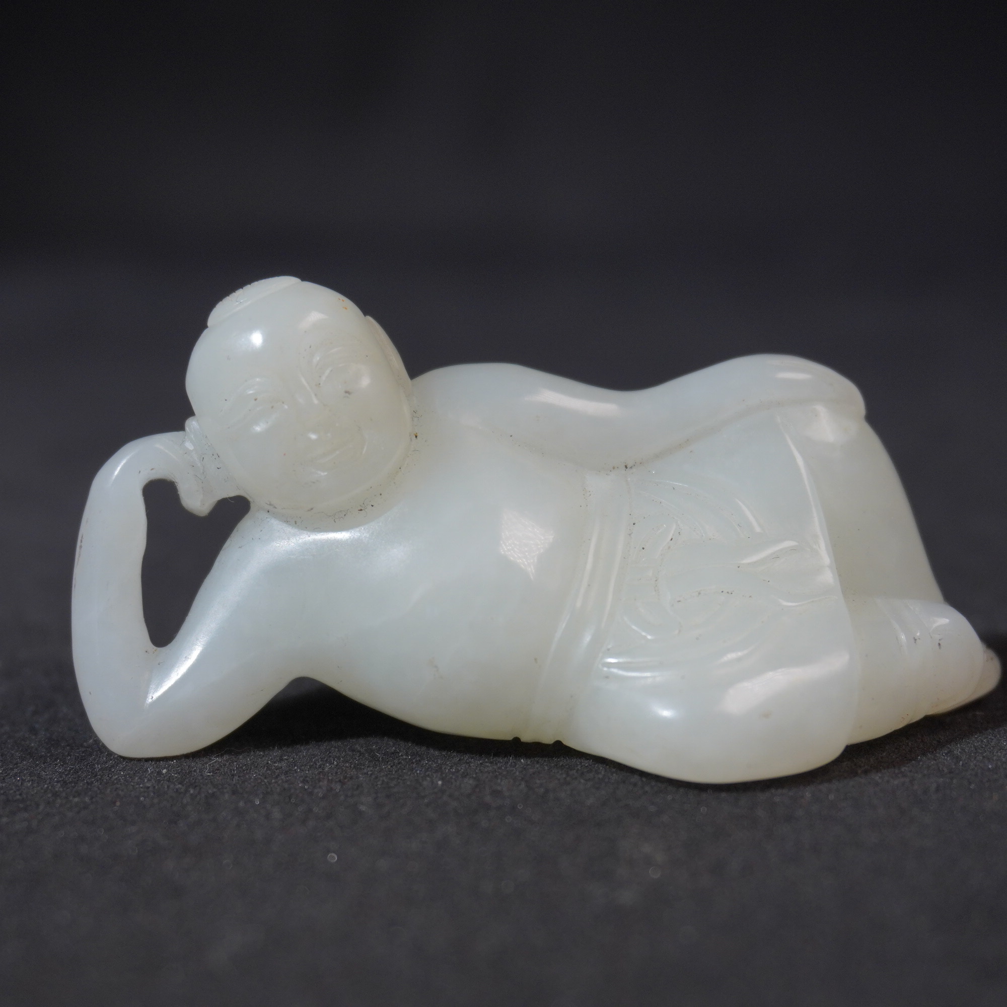 6SH53 清 和田玉童子摆件