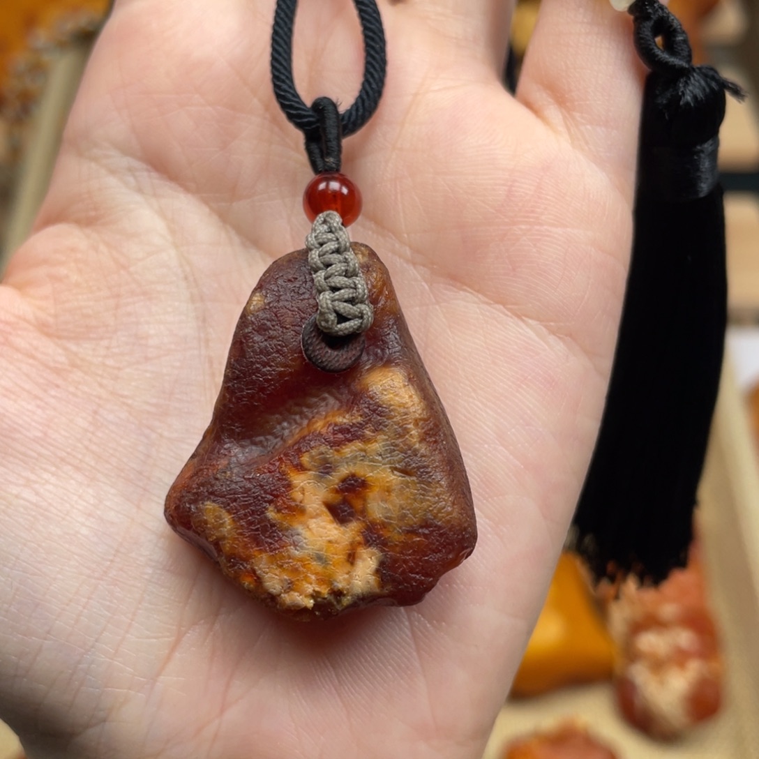 琥珀未镶嵌珠宝奇石