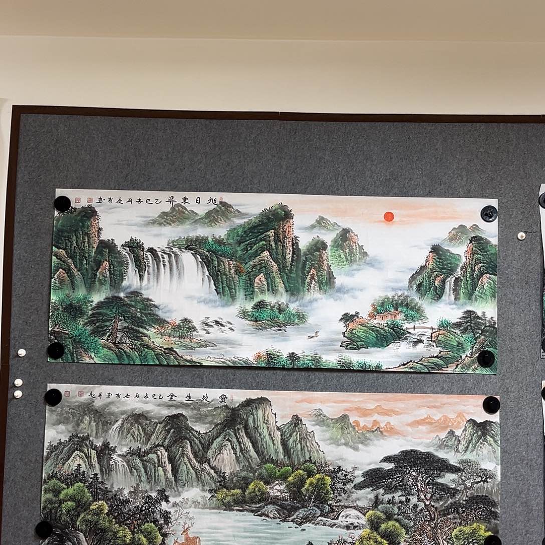 央***山国画1.8米长的旭日东升
