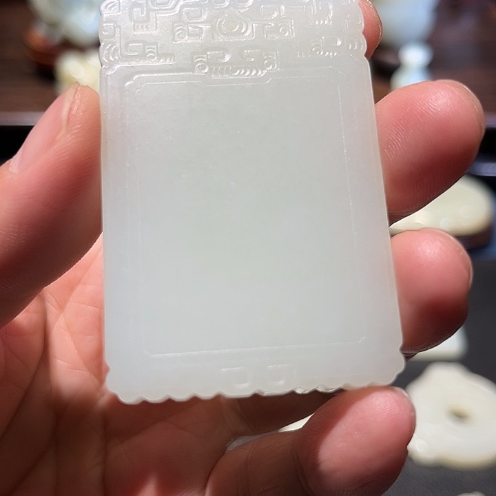 飞***备和田玉未镶嵌挂件