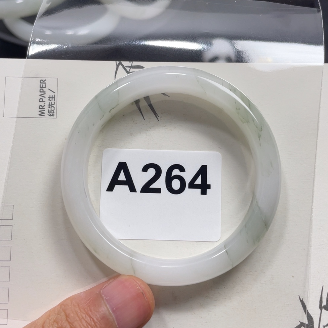 石英质玉未镶嵌手镯54
