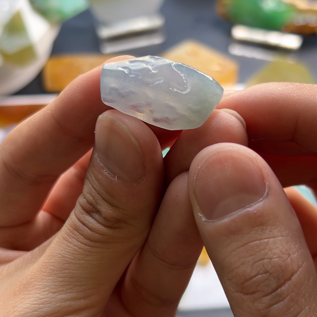 定制翡翠未镶嵌冰胶春色吊坠