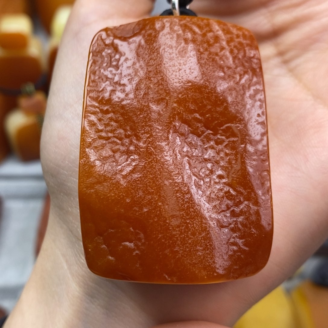 琥珀吊坠(赠链)未镶嵌