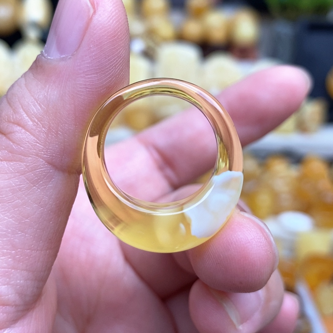 蜜蜡戒圈未镶嵌天然金瓷白蜜蜡戒圈