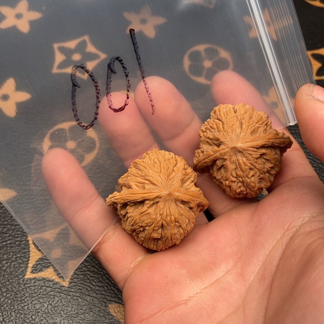 吊坠文玩核桃密文