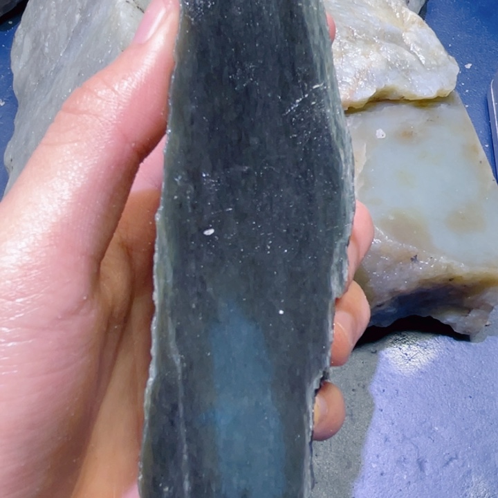 和田玉未镶嵌珠宝半成品