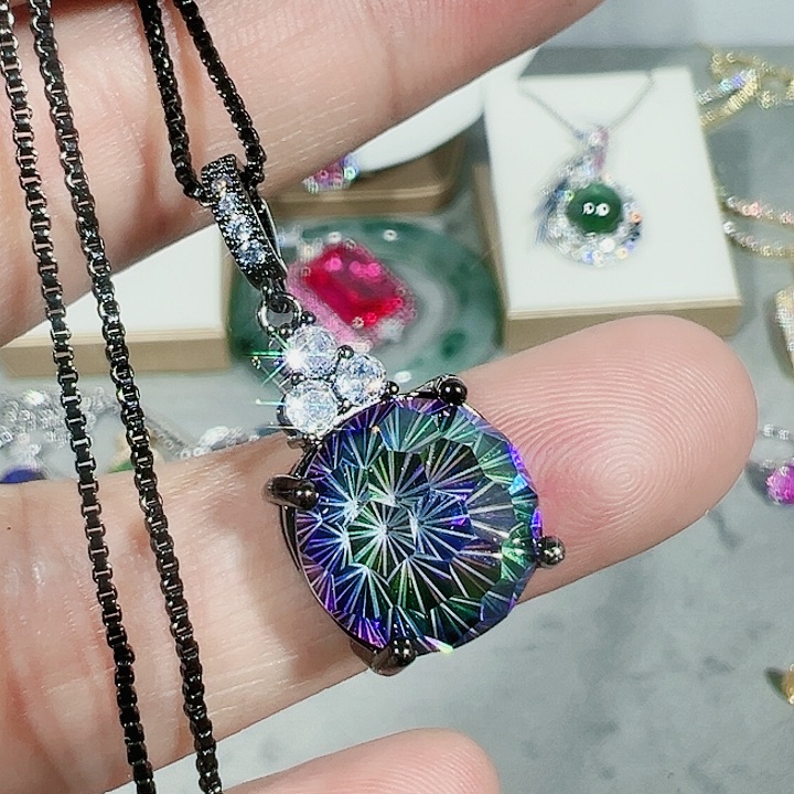 红宝石颈饰未镶嵌