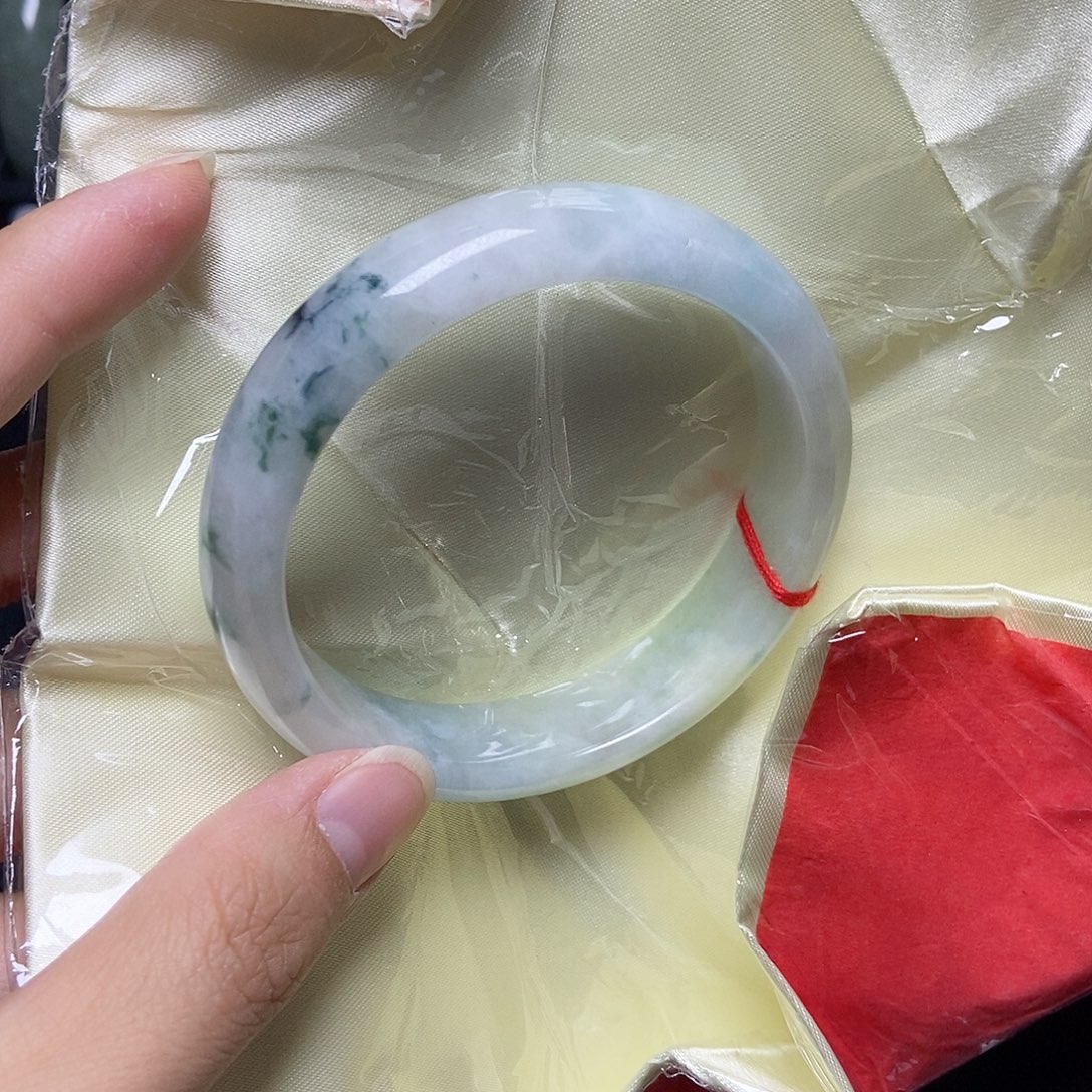 翡翠未镶嵌手镯59.4圈