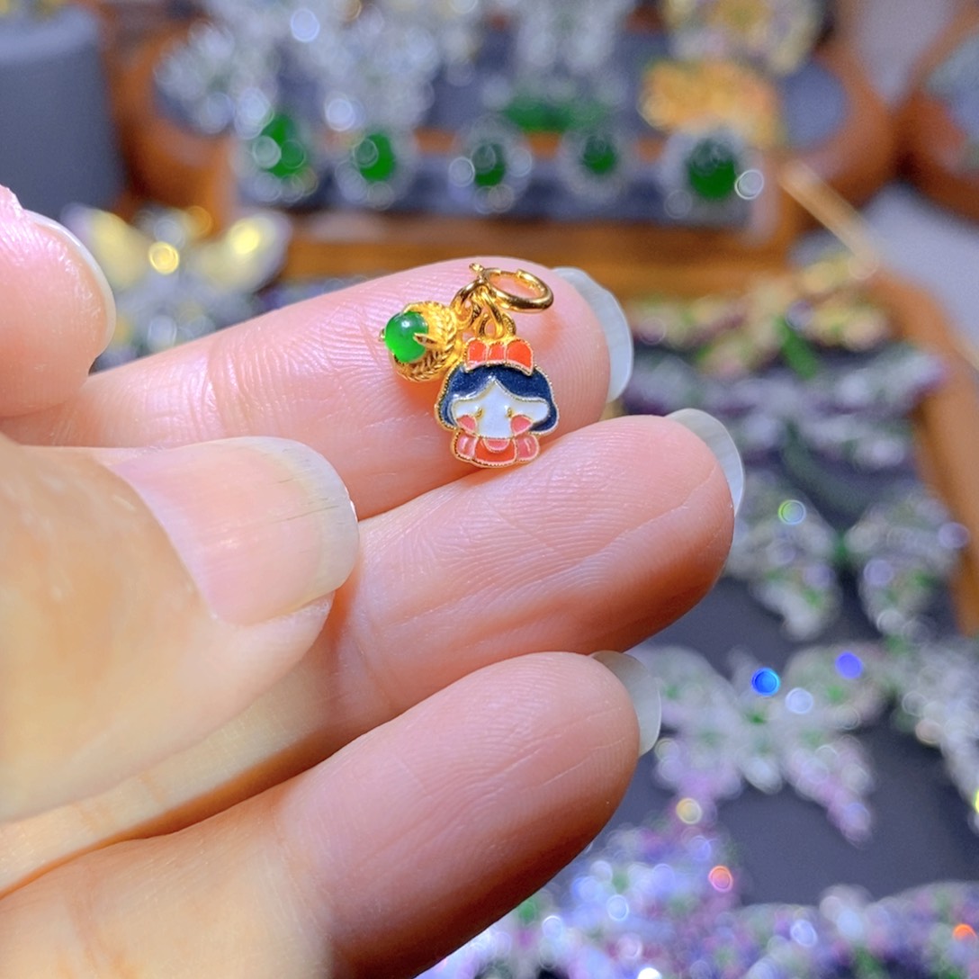 翡翠颈饰银S925镶嵌天然翡翠