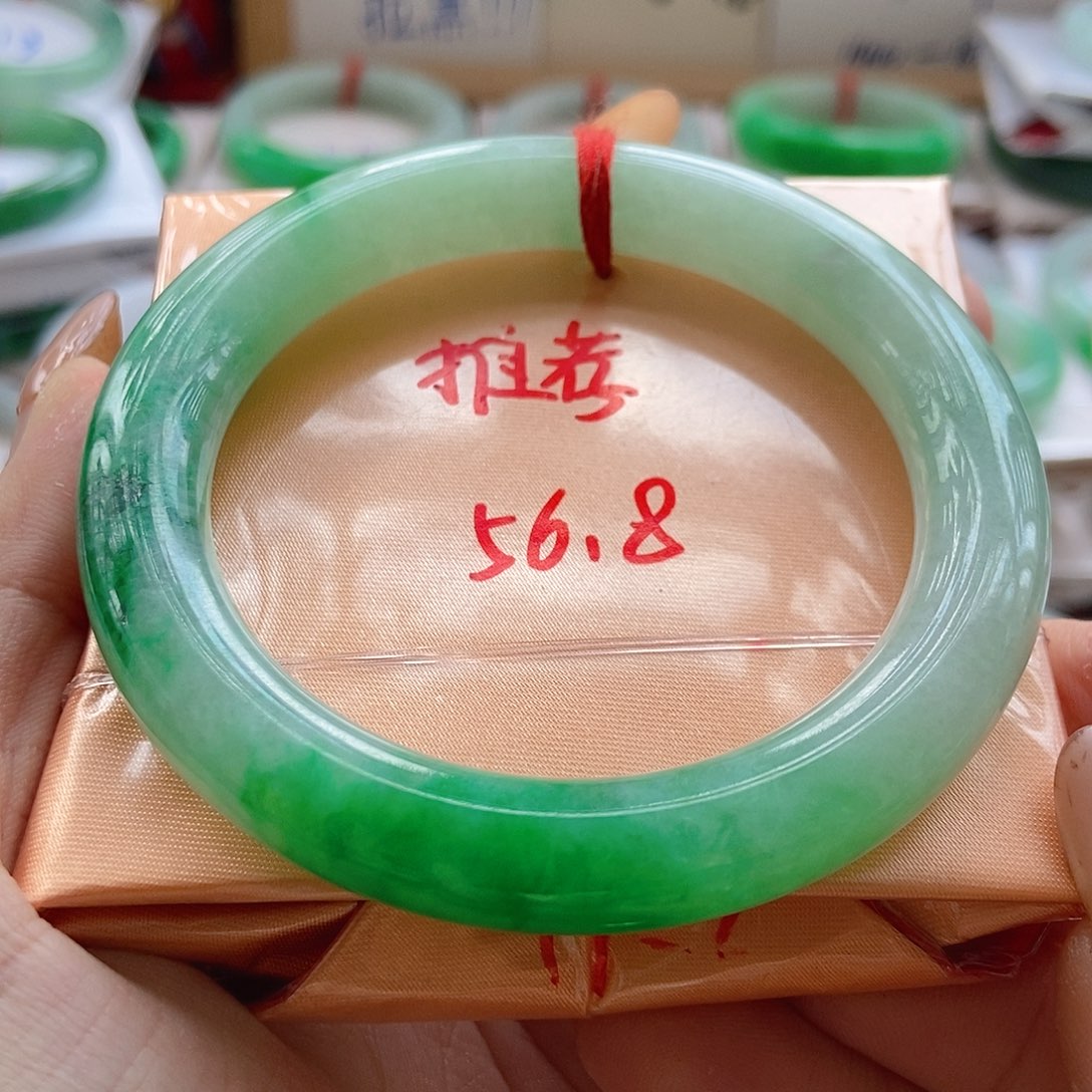 未镶嵌手镯翡翠y****g分单